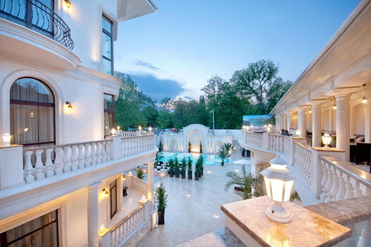 Villa Le Premier - Maestro Odessa Dış mekan fotoğraf