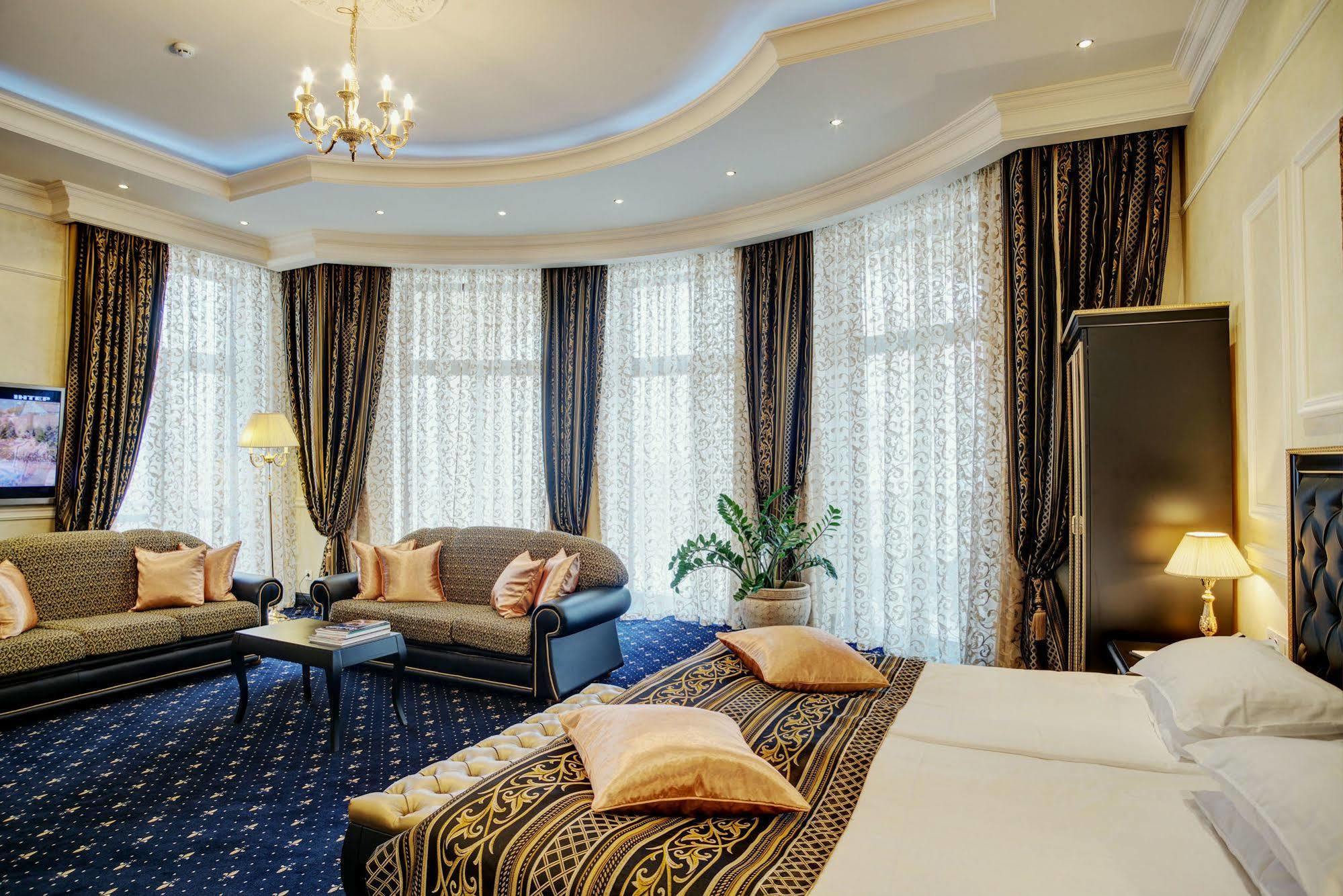 Villa Le Premier - Maestro Odessa Dış mekan fotoğraf